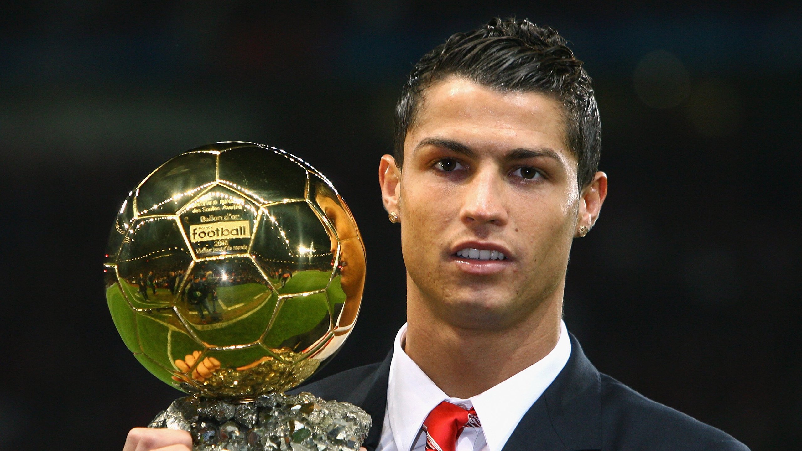 德甲逆转神话：勒沃库森顶住拜仁压力，勒沃库森去拜仁的球员